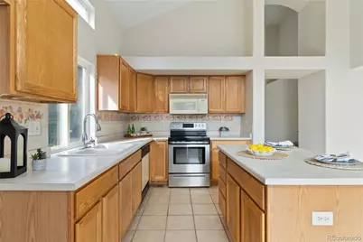 5124 Enid Way, Denver, CO 80239 - Photo 15