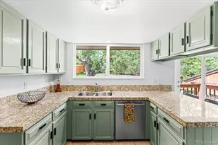 1825 S Queen Way, Lakewood, CO 80232 - Photo 11