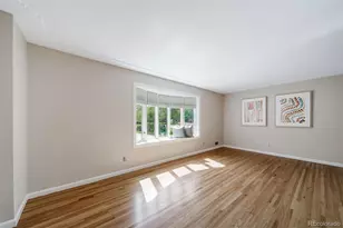341 Newark St, Aurora, CO 80010 - Photo 7