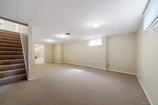 341 Newark St, Aurora, CO 80010 - Photo 27