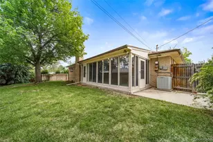 341 Newark St, Aurora, CO 80010 - Photo 43