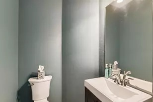 18933 E 53rd Ave, Denver, CO 80249 - Photo 15