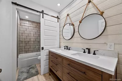 8195 S Newport Way, Centennial, CO 80112 - Photo 15