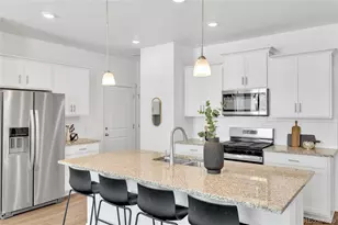 212 S Uriah St, Aurora, CO 80018 - Photo 5