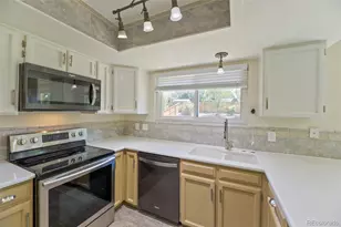 8454 Tanglewood St, Littleton, CO 80126 - Photo 13