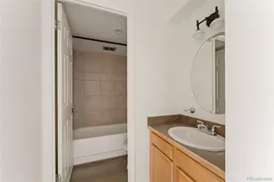 909 N Logan Street, Denver, CO 80203 - Photo 9