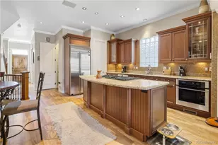 2527 Tremont Pl, Denver, CO 80205 - Photo 5