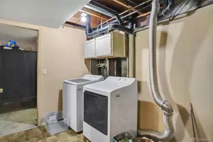 2949 S Biscay St, Aurora, CO 80013 - Photo 17