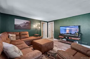 10690 S Deer Creek Rd, Littleton, CO 80127 - Photo 15