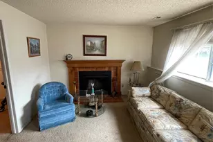4841 Carson St, Denver, CO 80239 - Photo 9