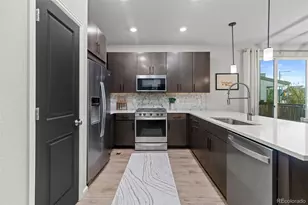 6365 N Dallas Ct, Denver, CO 80238 - Photo 5