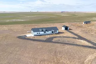 61800 E 32nd Ct, Strasburg, CO 80136 - Photo 19