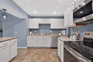 7981 Robin Ln, Denver, CO 80221 - Photo 15