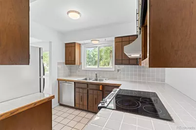 9424 W 75th Way, Arvada, CO 80005 - Photo 17