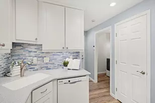 3030 S Macon Cir, Aurora, CO 80014 - Photo 7