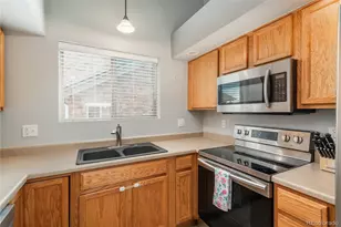 2541 S Bahama Cir, Aurora, CO 80013 - Photo 9