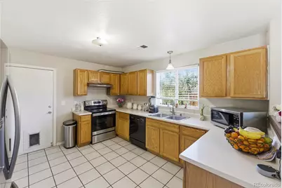 4993 Jasper Court, Denver, CO 80239 - Photo 5
