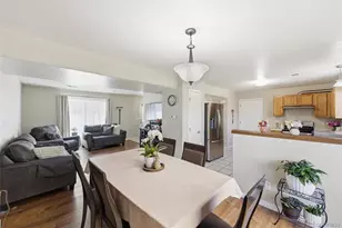 4993 Jasper Ct, Denver, CO 80239 - Photo 19