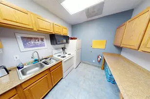 411 Lakewood Circle, Colorado Springs, CO 80910 - Photo 5