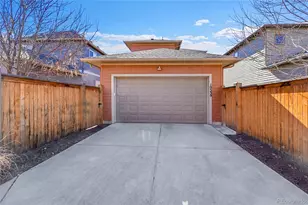 10539 E 25th Dr, Aurora, CO 80010 - Photo 35