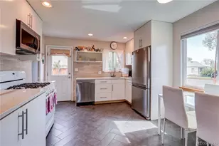 705 Newark St, Aurora, CO 80010 - Photo 5