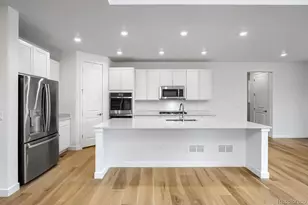 24674 E Kettle Ct, Aurora, CO 80016 - Photo 5