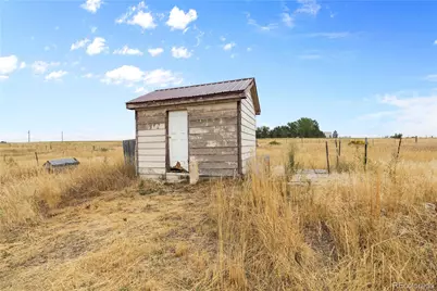 47904 Dartmouth Avenue, Bennett, CO 80102 - Photo 33