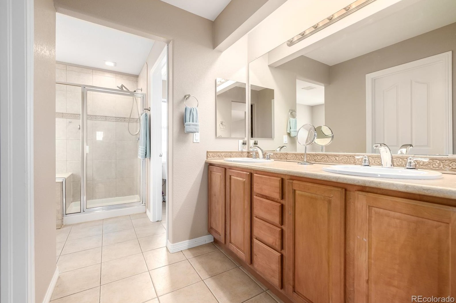 26095 Euclid Dr, Denver CO  80016-2457 exterior