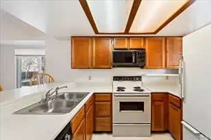 2051 S Balsam St, Lakewood, CO 80227 - Photo 5