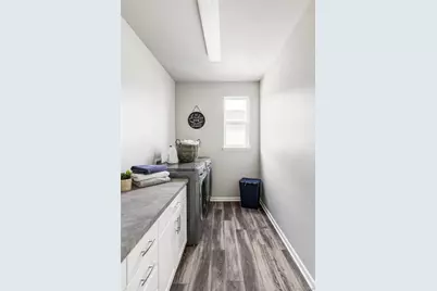 6843 S Vandriver Court, Aurora, CO 80016 - Photo 37