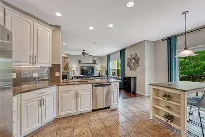 5625 S Buchanan Street, Aurora, CO 80016 - Photo 11