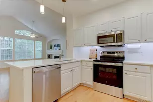 8501 S Upham Way, Littleton, CO 80128 - Photo 9
