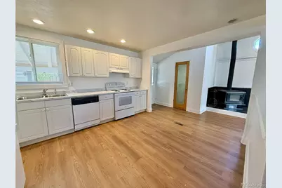 1865 S Ivory Court, Aurora, CO 80017 - Photo 7