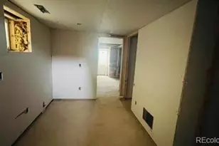 3233 Curtis Street, Denver, CO 80205 - Photo 7