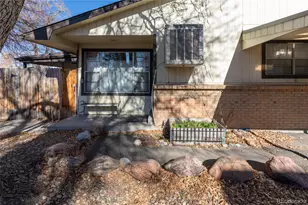 4 Nome Way, Aurora, CO 80012 - Photo 3