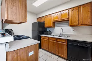 1216 S Uvalda St, Aurora, CO 80012 - Photo 9