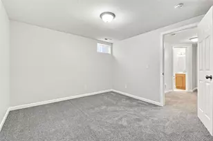 6985 S Ash Cir, Littleton, CO 80122 - Photo 33