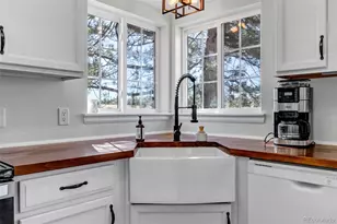 1563 S Danube Way, Aurora, CO 80017 - Photo 5