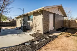 842 S Worchester St, Aurora, CO 80012 - Photo 23