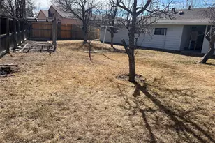 756 Vaughn St, Aurora, CO 80011 - Photo 25