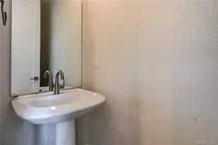 4065 E Bruce Randolph Ave, Denver, CO 80207 - Photo 17