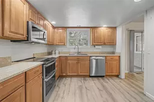 14305 E Marina Dr, Aurora, CO 80014 - Photo 11