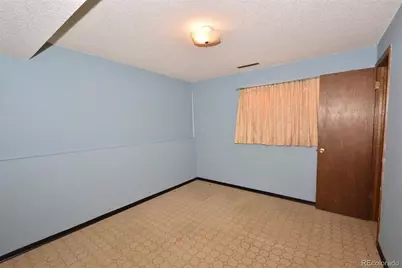 1055 Branding Iron Drive, Colorado Springs, CO 80915 - Photo 9