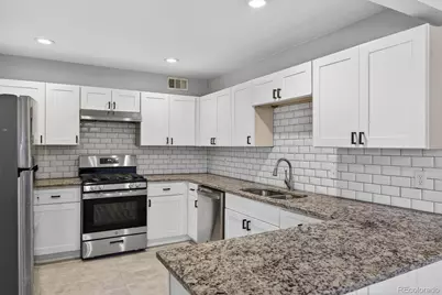 901 Racine Street, Aurora, CO 80011 - Photo 7