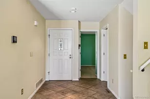 3990 S Rifle Ct, Aurora, CO 80013 - Photo 3