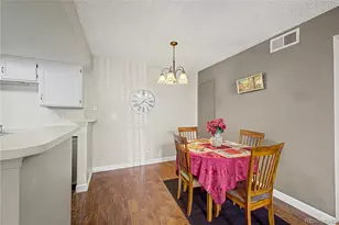 942 S Walden St, Aurora, CO 80017 - Photo 5