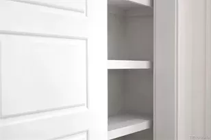 22 Oneida Ct, Denver, CO 80230 - Photo 9