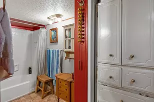 10230 S Deer Creek Rd, Littleton, CO 80127 - Photo 27