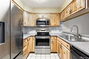 9762 W Cornell Pl, Lakewood, CO 80227 - Photo 9