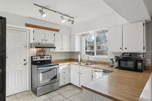 16646 E Rice Cir, Aurora, CO 80015 - Photo 13